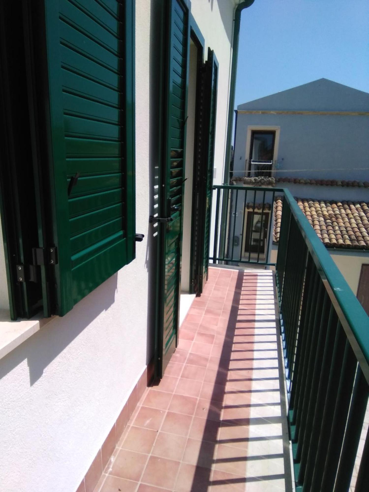 הוילה טרמולי Casa Tornola Nel Borgo מראה חיצוני תמונה