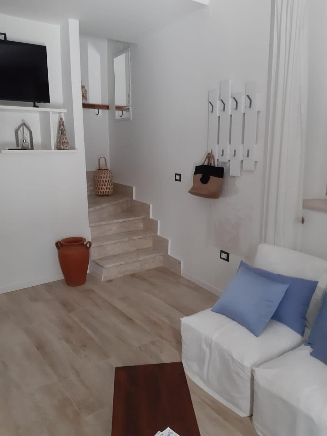הוילה טרמולי Casa Tornola Nel Borgo מראה חיצוני תמונה